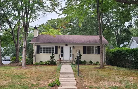 7 8th Ne Ave NE, Hickory, NC 28601