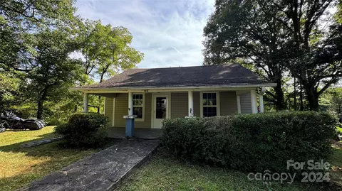 138 Jolly Rd, Old Fort, NC 28762