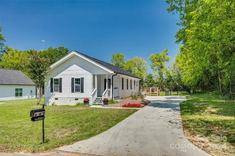 102 Stanton St, Clover, SC 29710