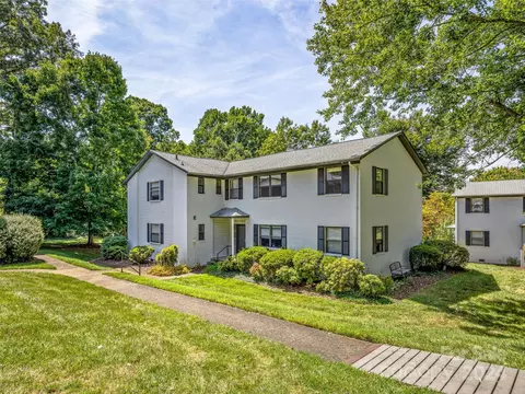 615 Biltmore E-4 Ave #E-4, Asheville, NC 28803