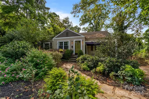 1106 Brookhurst Dr, Charlotte, NC 28205