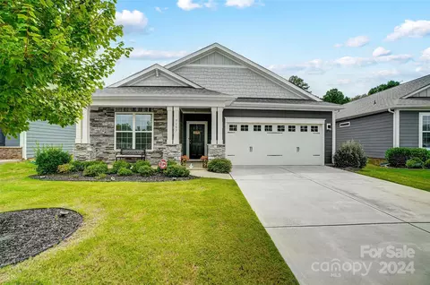 7157 Chrysanthemum Rd, Lancaster, SC 29720
