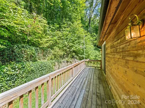 106 Lanterns Wick Trl, Sylva, NC 28779 photo 10