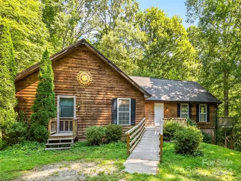 106 Lanterns Wick Trl, Sylva, NC 28779 photo 2