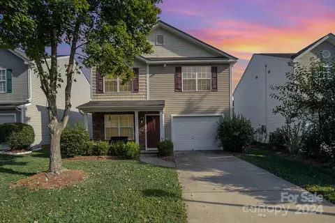 3914 Damask Dr, Charlotte, NC 28206