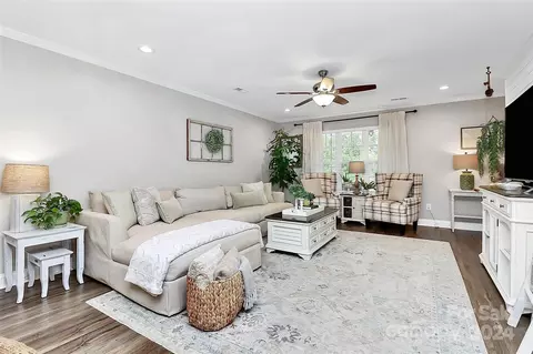 4012 Cypress Cir, Lancaster, SC 29720 photo 10
