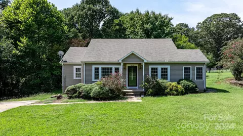213 Westhaven St, Forest City, NC 28043