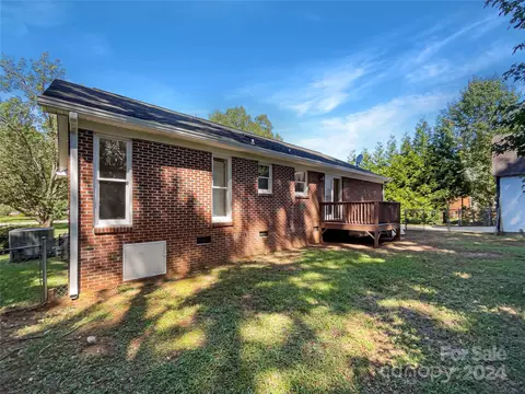Exterior - 2243 White Pine Ct, Lancaster, SC 29720 photo 2 of 3