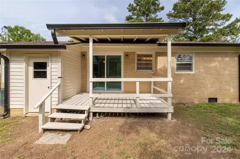 Exterior - 2288 Sunshine Rd, Lancaster, SC 29720 photo 4 of 4
