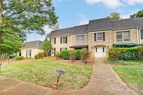7100 Quail Meadow Ln, Charlotte, NC 28210