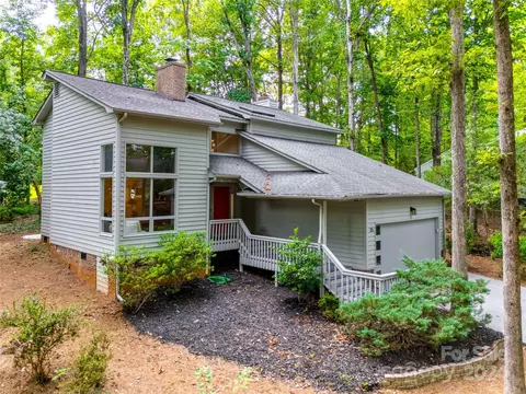 15 Tanglewood Rd, Clover, SC 29710