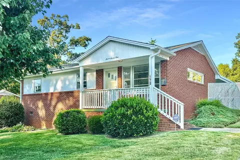 779 7th Se St SE, Hickory, NC 28602