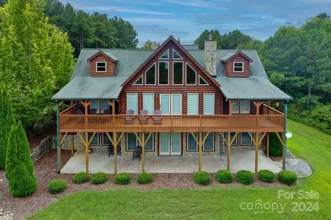 198 Palisade Dr, Mill Spring, NC 28756