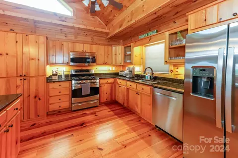 Kitchen - 198 Palisade Dr, Mill Spring, NC 28756 photo 2 of 3