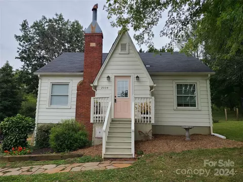 2034 Sunnyside Dr, Morganton, NC 28655