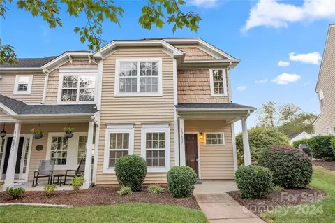 10637 Trolley Run Dr, Cornelius, NC 28031