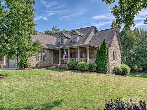 2916 Ed Reid St, Charlotte, NC 28216