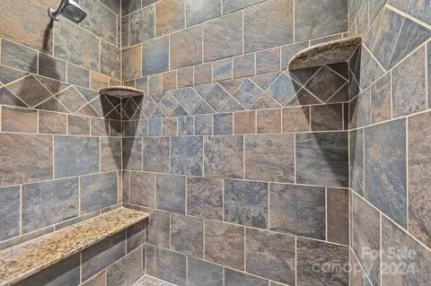 Bath - 28 City Spring Rd, Clyde, NC 28721 photo 2 of 7