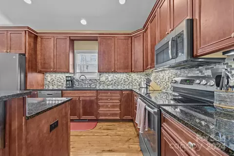 Kitchen - 28 City Spring Rd, Clyde, NC 28721 photo 5 of 6