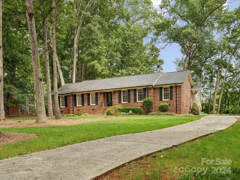 9918 Verdas Path, Mint Hill, NC 28227