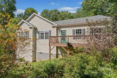36 Forest Ridge Dr, Asheville, NC 28806