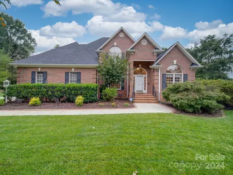 3609 Stoneycreek Ct, Gastonia, NC 28056