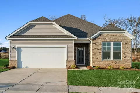 2243 Carpenter Farms Dr, Lincolnton, NC 28092