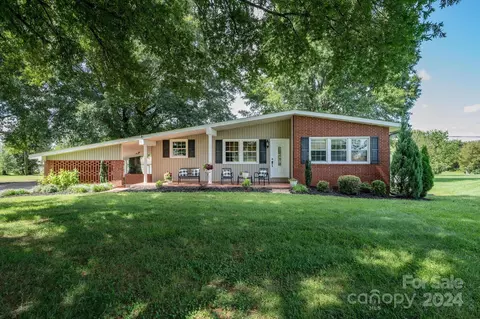 1691 Cat Square Rd, Vale, NC 28168