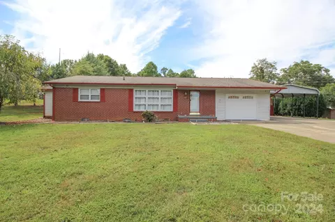 507 Pea Ridge St, Morganton, NC 28655