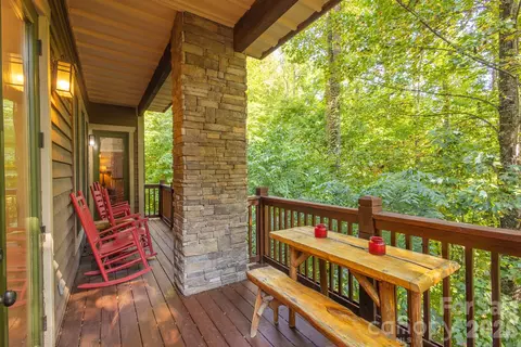 Saddle Notch Lane, Tuckasegee, NC 28783