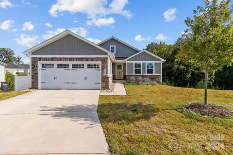 5541 Hughesdale Dr, Charlotte, NC 28215