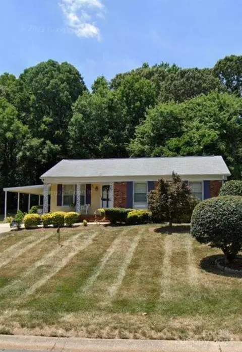 636 Fawnbrook Ln, Charlotte, NC 28217