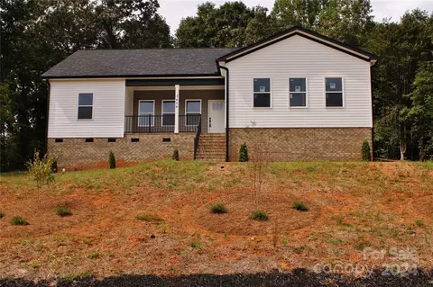3656 Raymond Loop, Newton, NC 28658