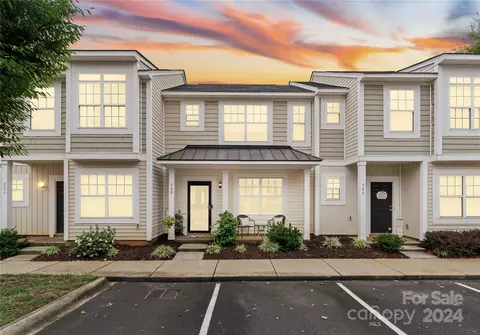 540 Fawnborough Ct, Rock Hill, SC 29732