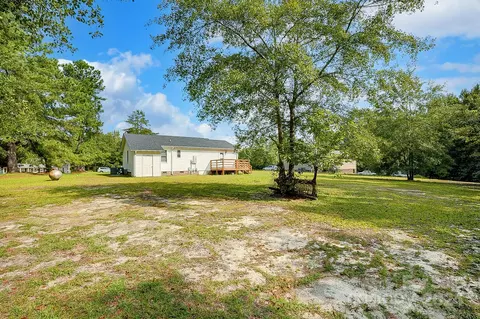 907 W Elizabeth St, Pageland, SC 29728 photo 8