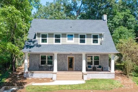 7 Vineyard Pl, Asheville, NC 28804