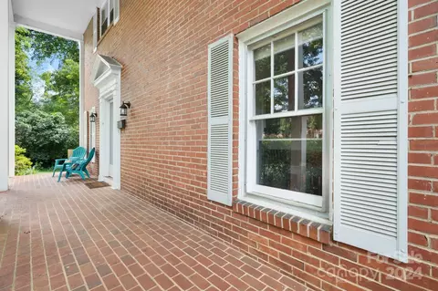 Exterior - 111 E Catawba St, Morganton, NC 28655 photo 2 of 5