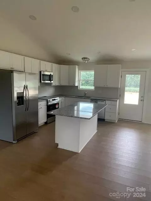 570 Sloans Mill Rd, Olin, NC 28660 photo 5