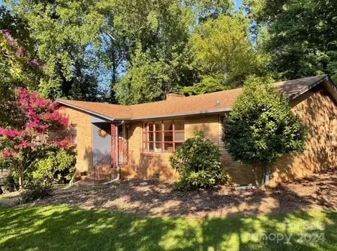 2030 11th Street Nw Ct NW, Hickory, NC 28601