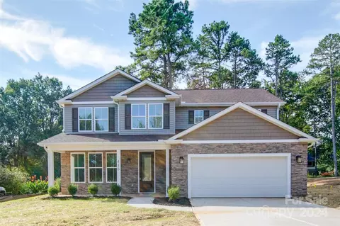 416 School Cir, Harrisburg, NC 28075