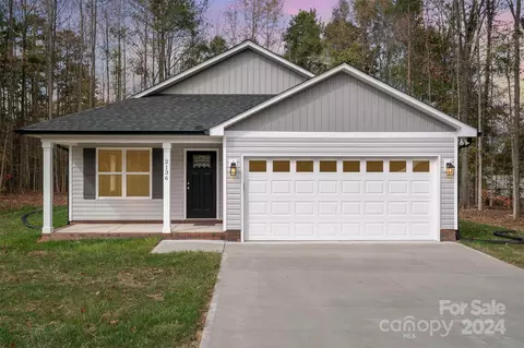 2136 Helen Dr, Concord, NC 28027