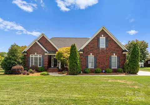 7158 Ruth Fidler Dr, Harrisburg, NC 28075