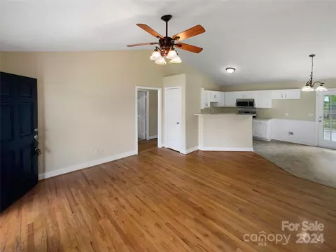 Living - 5209 Harmon Pl, Kannapolis, NC 28083 photo 2 of 5