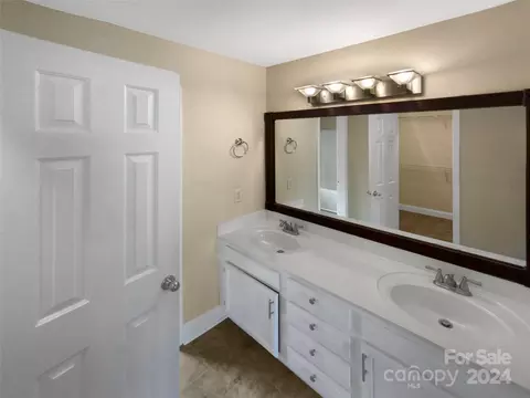 Bath - 5209 Harmon Pl, Kannapolis, NC 28083 photo 1 of 3