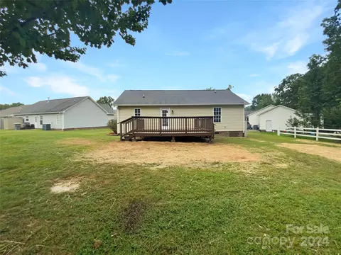 Exterior - 5209 Harmon Pl, Kannapolis, NC 28083 photo 1 of 4
