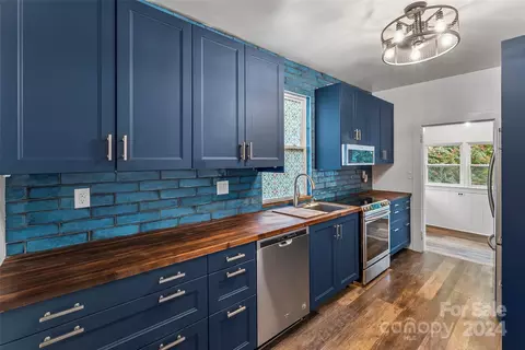 Kitchen - 36 State St, Marion, NC 28752 photo 1 of 3