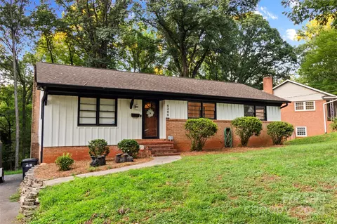 6200 Candlewood Dr, Charlotte, NC 28210