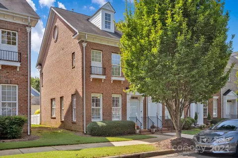 14942 Shinner Dr, Huntersville, NC 28078