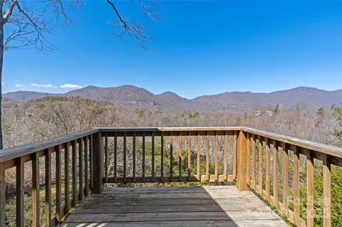 302 Country Club Heights Rd, Tryon, NC 28782