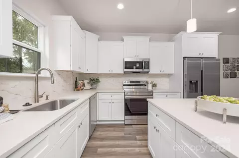 6206 Cambridge Dr, Harrisburg, NC 28075
